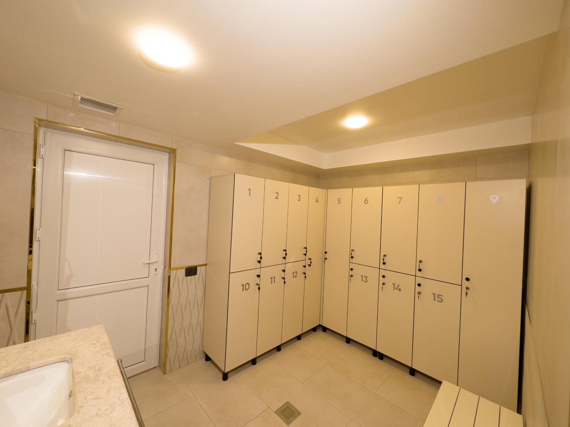 Leon Hotel Spa Ganja Extérieur photo
